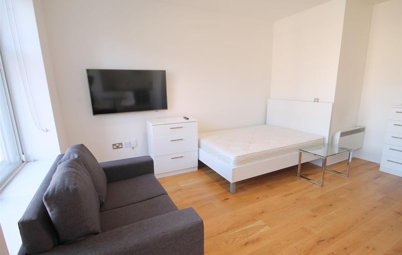 Chaucer Building, City Centre, Newcastle - Image 1